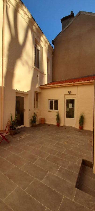 Suite Grand Siecle Ch - Reims Centre Ville Bagian luar foto